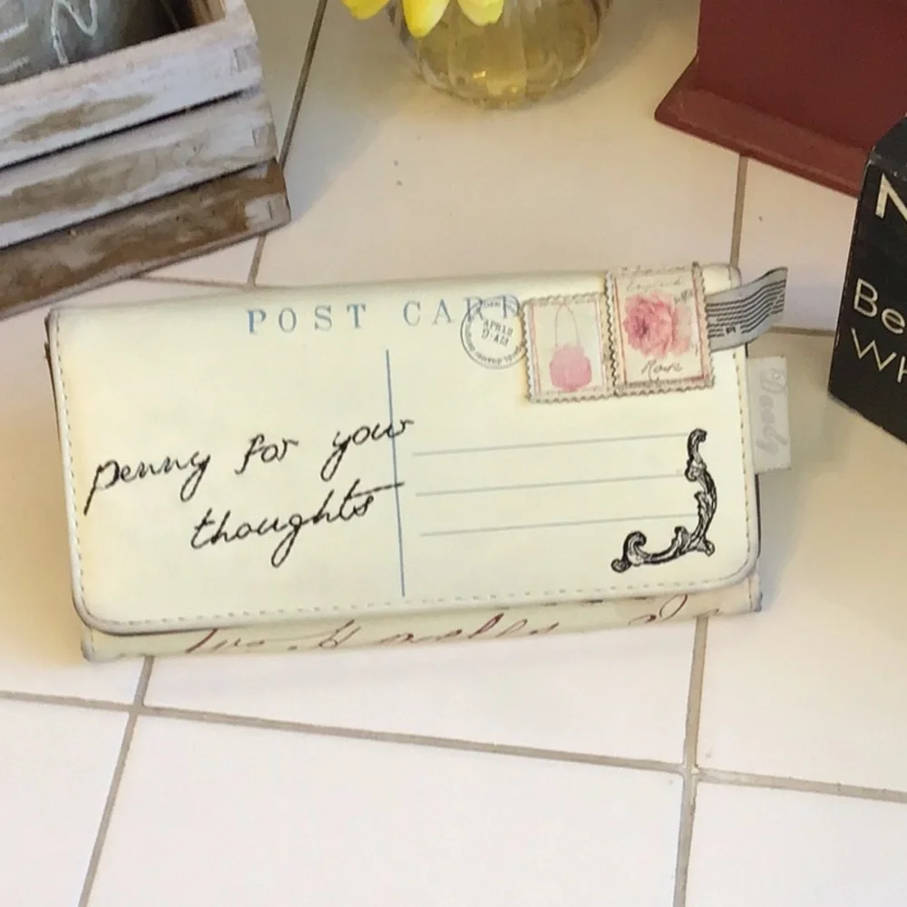 ‘Disaster Designs by London’ Post Card Wallet - Picture 2 of 8